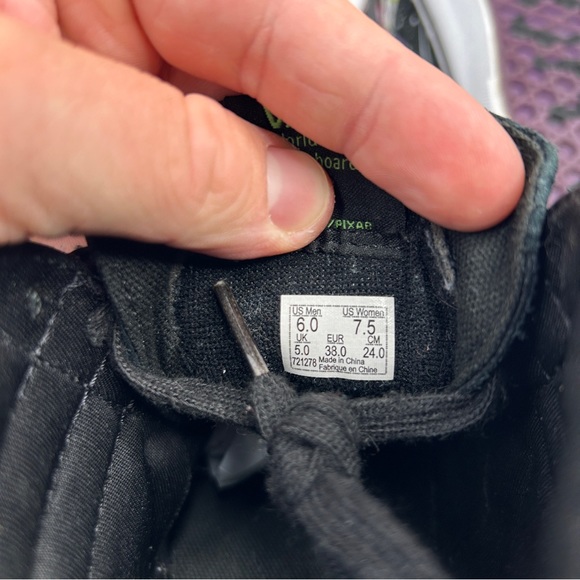 Vans x Disney Toy Story Sk8-Hi Pixar “Buzz Lightyear” 2023 - Picture 7 of 8